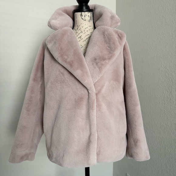 H&M Faux Fur Light Pink Coat Jacket Size XS - Picture 3 of 7